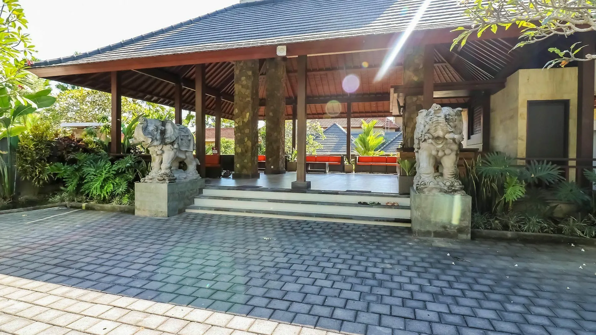 Nida Rooms Ubud Raya Pengosekan 2*, أوبود إندونيسيا